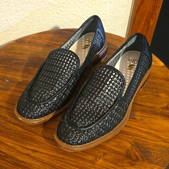 Franco Sarto Eda 2 Luxe Black Perforated slip on loafers Preppy Neutral Sz.8.5 - Picture 3 of 10